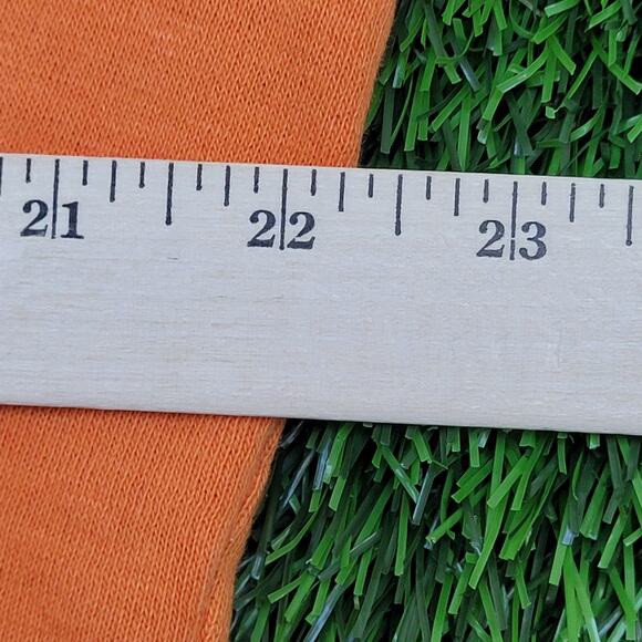 Vintage Tennessee Volunteers Sweatshirt Womens XL 22x22 Crop - Picture 9 of 12